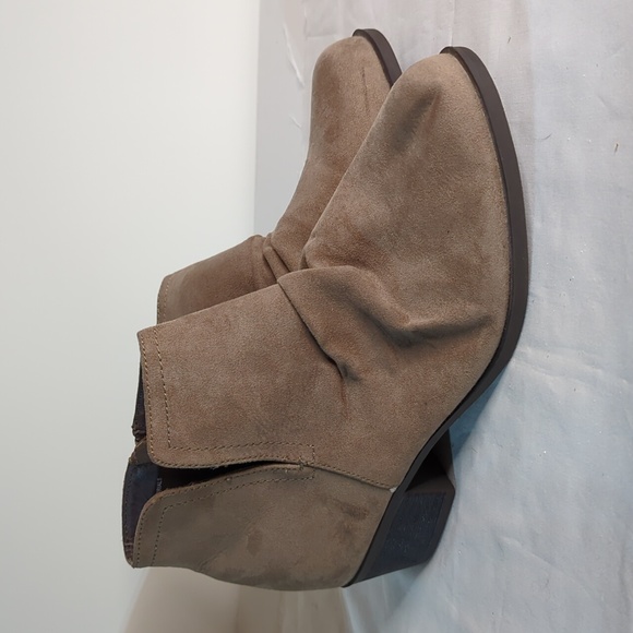 Lane Bryant Shoes - Lane Bryant tan suede women ankle boots